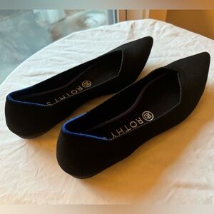 Rothy’s “The Point” Size 8 Black Shoes